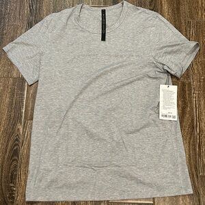 LuluLemon Fundamental Tshirt. Large. Gray